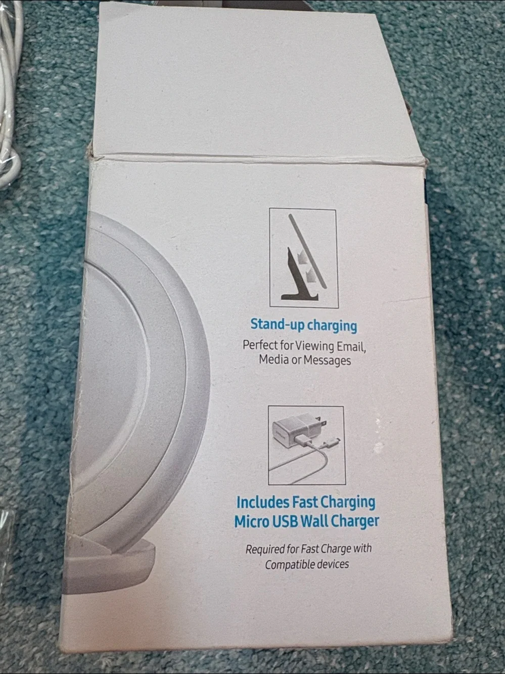 Samsung Fast Charge Wireless Charging Stand.
